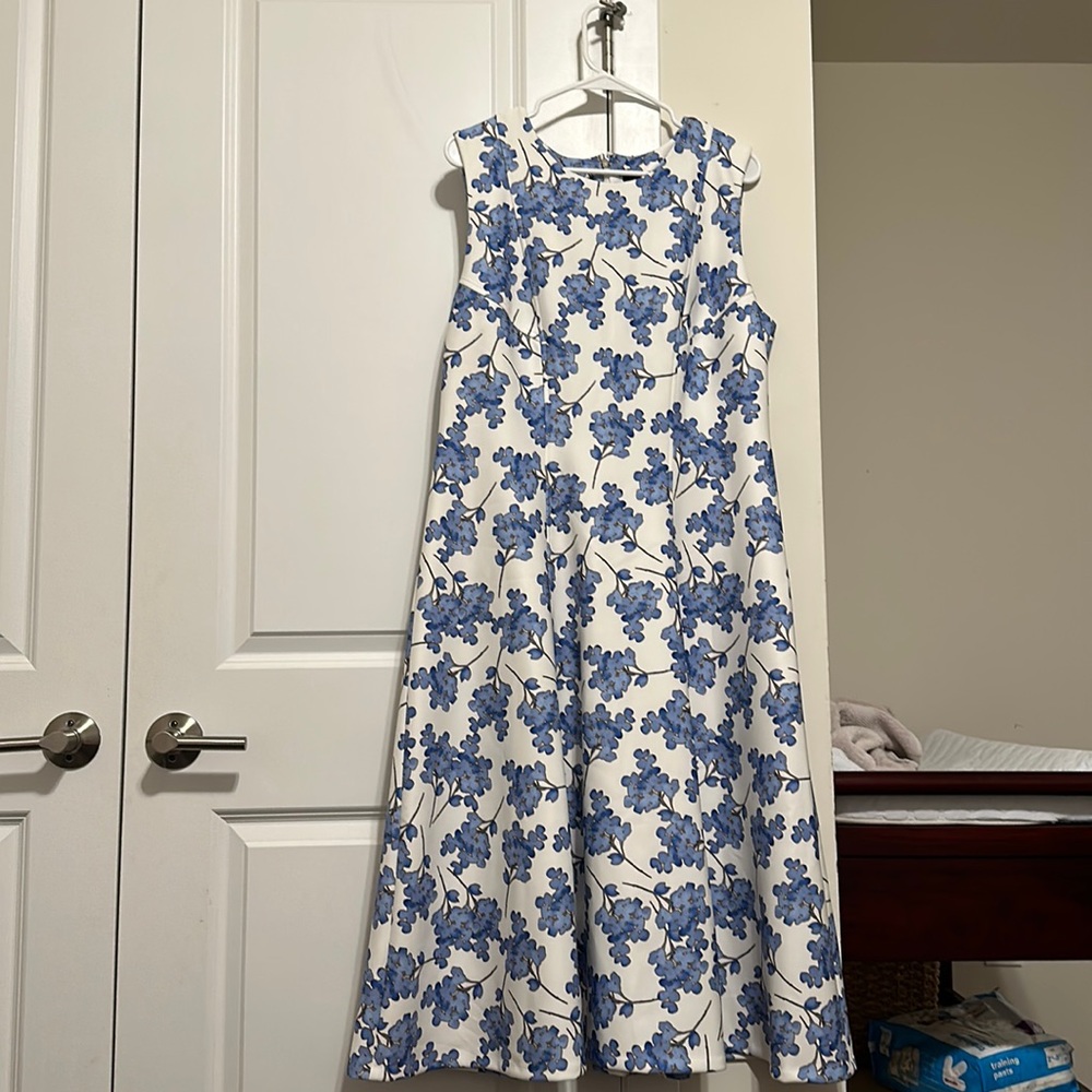 Tommy Hilfiger pleated dress. White blue and gold floral. Size 14. Never worn